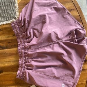 Lululemon Hotty Hot Short 4”